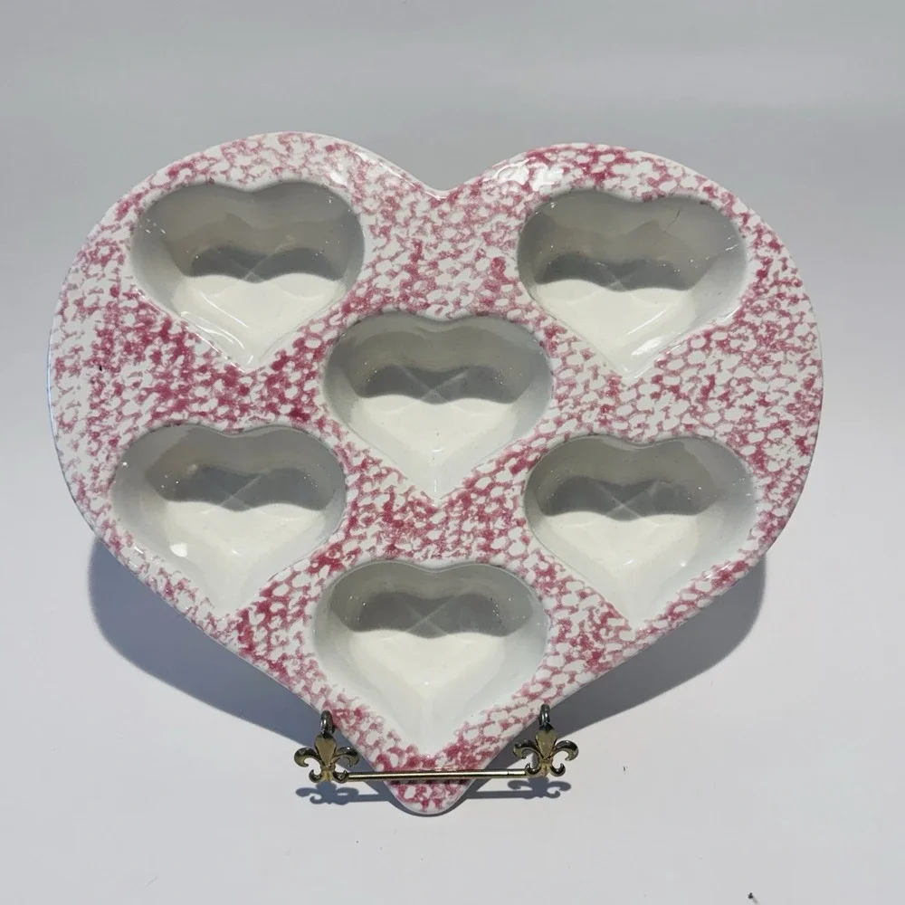 Vintage Red & White Sponge Ware Stoneware Heart Tray 6 Well‎ Heart Mold